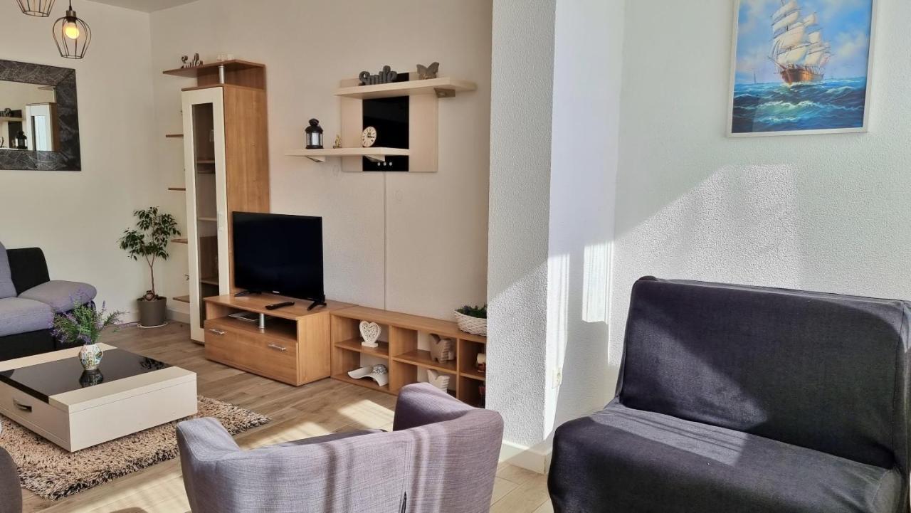 Apartments Slado Omis Bagian luar foto